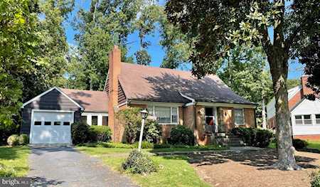 7003 Wells Parkway Hyattsville, MD 20782