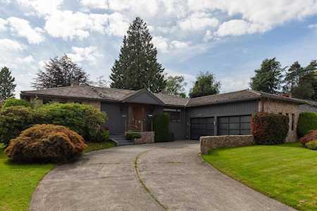4218 Yuculta Crescent Vancouver, BC V6N 3R5