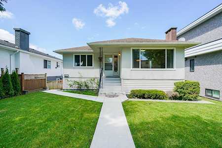 6571 Tyne Street Vancouver, BC V5S 3L9