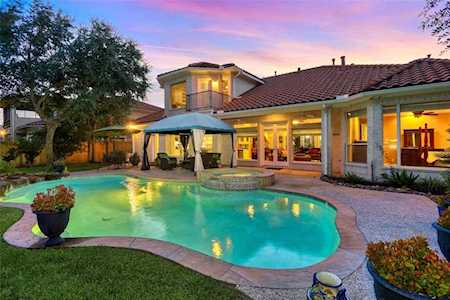 18623 Windsor Lakes Dr Houston, TX 77094