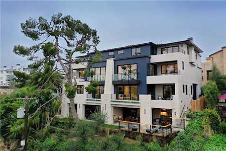 358 Dahlia Place Corona Del Mar, CA 92625