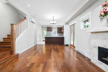 998 W 43rd Avenue Vancouver, BC V6M 2W2
