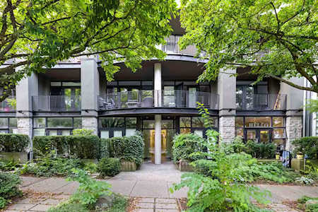 2156 W 12th Avenue #9 Vancouver, BC V6K 2N2