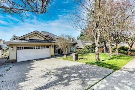 27 Wildwood Drive Port Moody, BC V3H 4M4