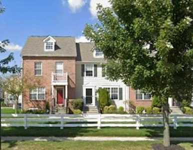 70 Highbluffs Boulevard Columbus, OH 43235
