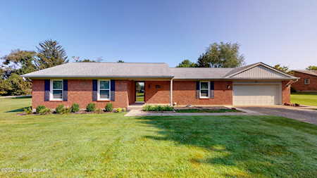 2499 Tembroke Dr Shepherdsville, KY 40165
