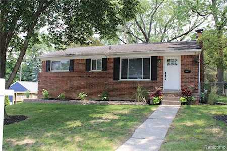 1002 Mahaffey Ave Rochester, MI 48307