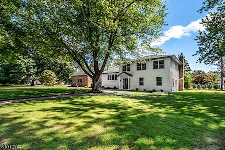 5 Alcott Way Roxbury Twp., NJ 07876
