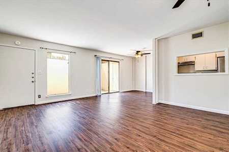 6718 Silvermine DR #904 Austin, TX 78736