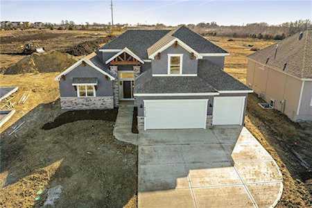 9153 Gander St Lenexa, KS 66227