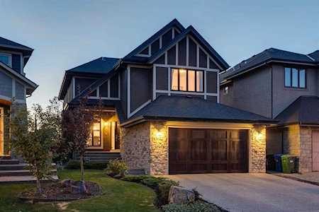 131 Wentworth Hill SW Calgary, AB T3H 0N1
