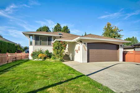 19383 Cusick Crescent Pitt Meadows, BC V3Y 2M9