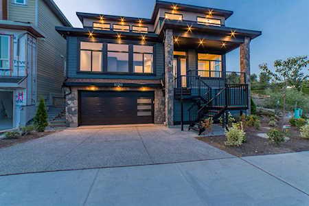 16789 18A Avenue Surrey, BC V3Z 9X5