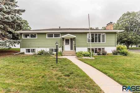 3016 S 10Th Ave Sioux Falls, SD 57105