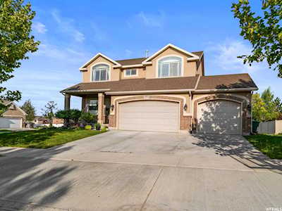 8013 S Cricket Ln West Jordan, UT 84081