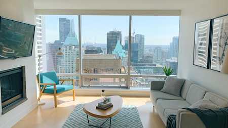 1111 Alberni Street #3307 Vancouver, BC V6E 4V2