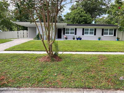 6926 Magdelena Dr Jacksonville, FL 32210