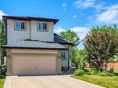 122 Sierra Nevada Way SW Calgary, AB T3H 3P2