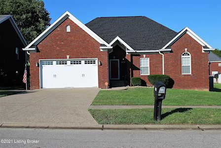 164 River Edge Dr Shepherdsville, KY 40165