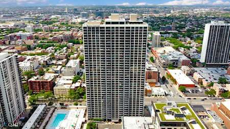 1560 N Sandburg Terrace #2005 Chicago, IL 60610
