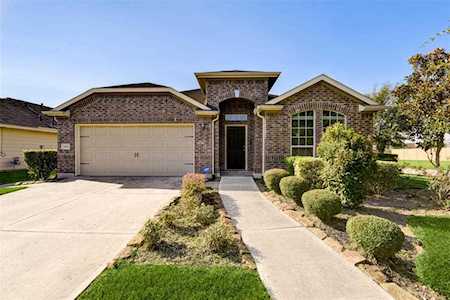 3822 Glover Meadows Ln Houston, TX 77047
