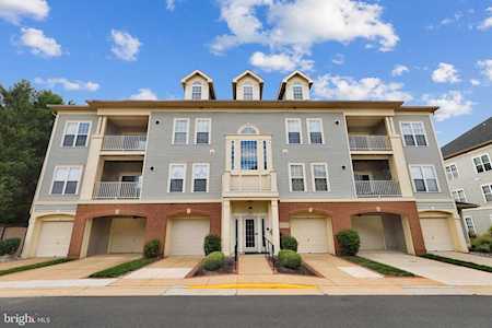 11322 Westbrook Mill Ln #304 Fairfax, VA 22030