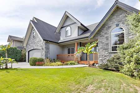 640 Linton Street Coquitlam, BC V3J 6J7