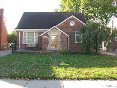 15136 Stephens Dr Eastpointe, MI 48021