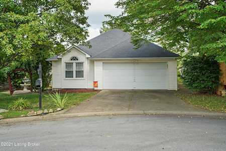 5900 Lake Huron Ct Louisville, KY 40291