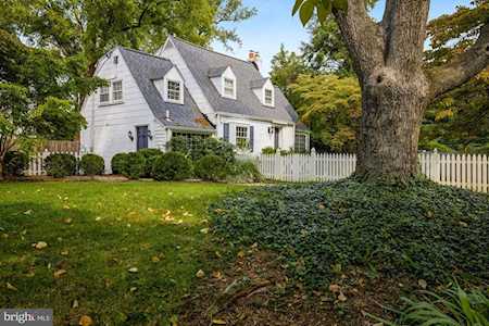 6201 Verne St Bethesda, MD 20817