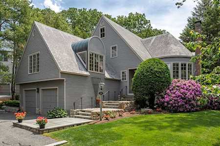 28 Phillips Pond Road #28 Natick, MA 01760