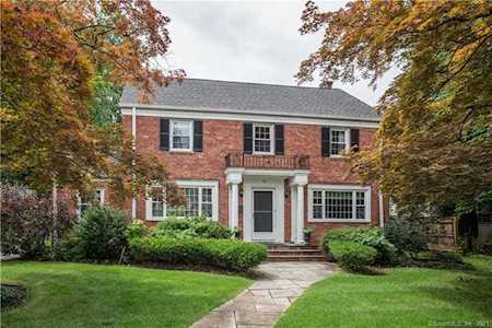 83 Foxcroft Road West Hartford, CT 06119