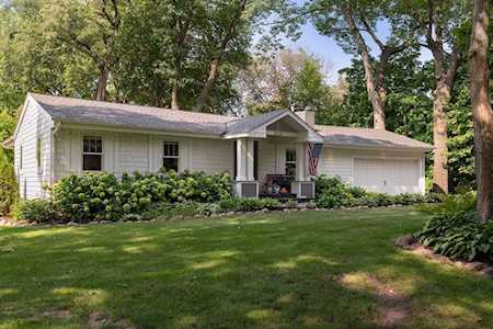 20520 Carson Road Deephaven, MN 55331
