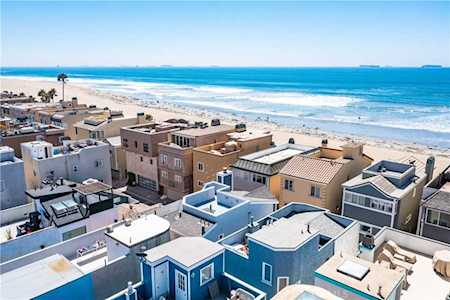 80 B Surfside Surfside, CA 90743