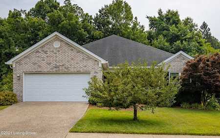 4609 Chenwood Ln Louisville, KY 40299