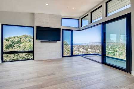 4563 Niagara Ave San Diego, CA 92107