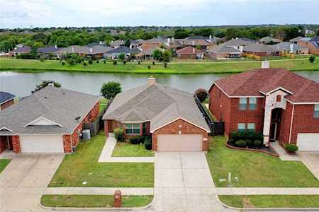 7406 Lake Front Trail Arlington, TX 76002