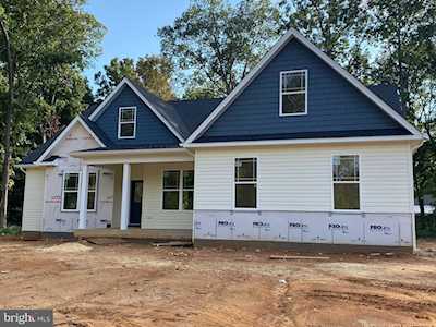 11241 Barbers Quarters Ct Charlotte Hall, MD 20622