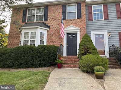 2099 Stoneleigh Dr Winchester, VA 22601