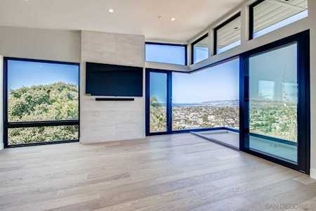 4563 Niagara Ave San Diego, CA 92107