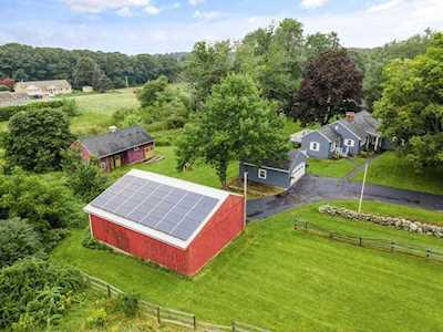 5 Lake Whittemore Drive Spencer, MA 01562