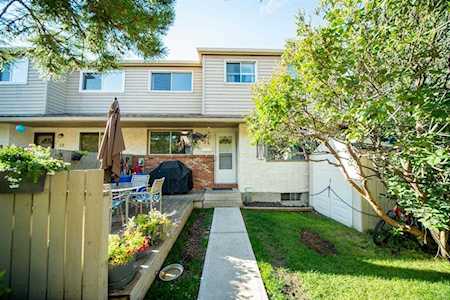 203 Lynnview Rd SE #51N Calgary, AB T2C 2C6