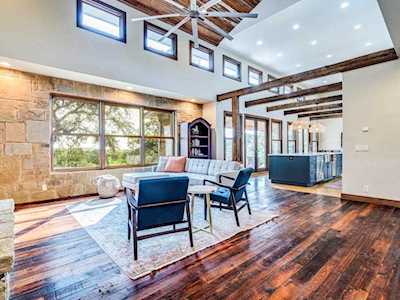 10598 Davy Crockett DR Austin, TX 78737