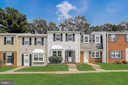 6425 Heritage Hill Dr Glen Burnie, MD 21061