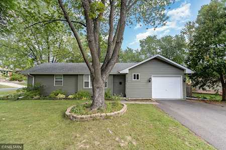 3948 Edgewood Avenue N Crystal, MN 55427