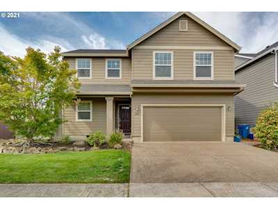 561 Prairie St Woodburn, OR 97071