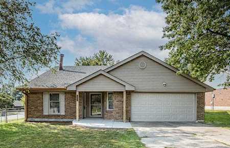 1499 Summerhill Dr Lexington, KY 40515