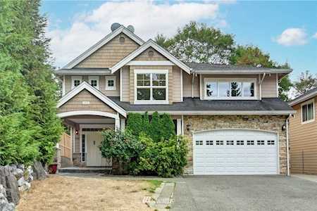 10428 NE 116th St Kirkland, WA 98034