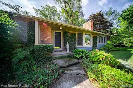 17139 Kirkshire Ave Beverly Hills Vlg, MI 48025