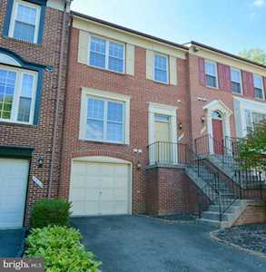 7510 Cadbury Row Alexandria, VA 22315